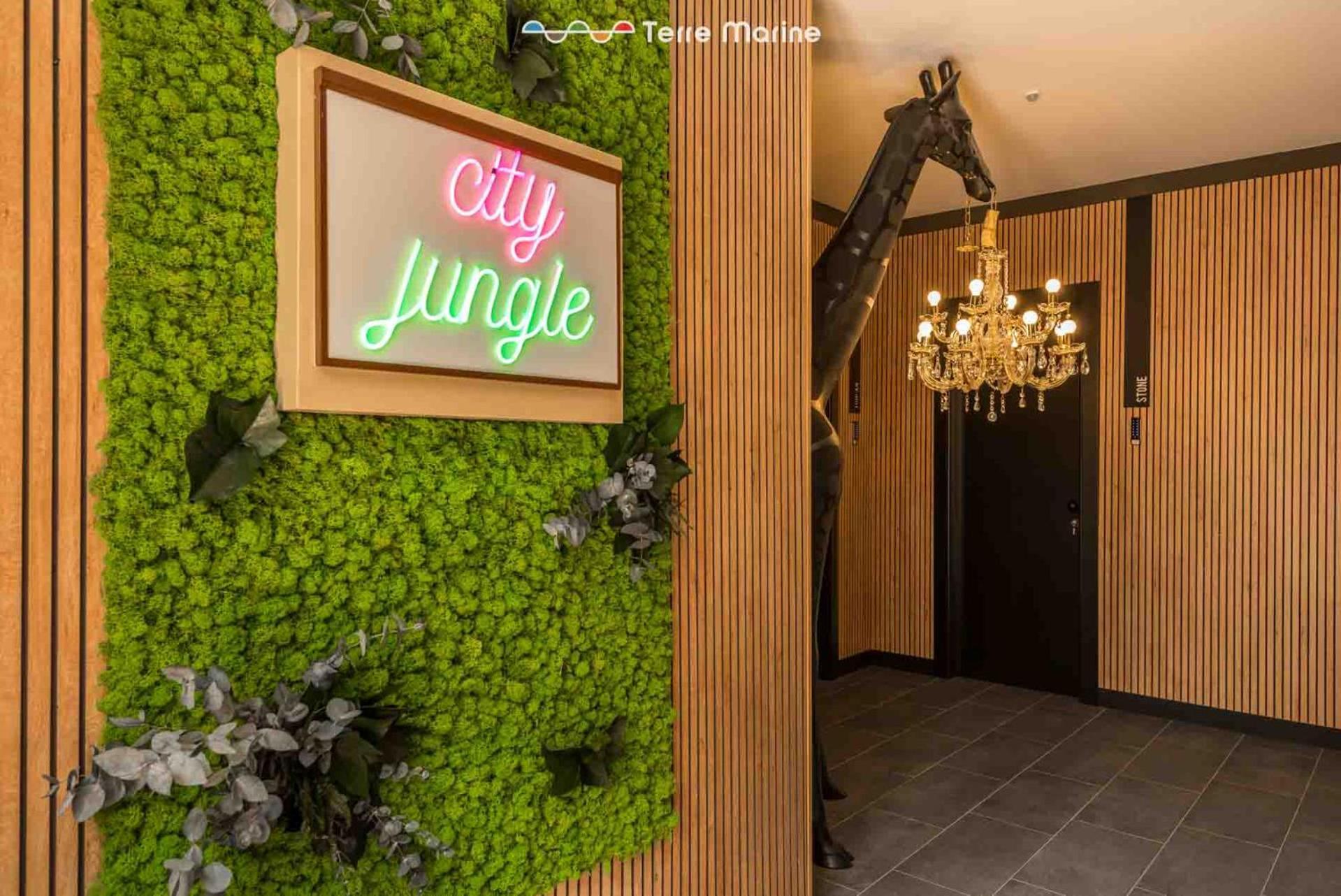 City Jungle, Terre Marine Специя Экстерьер фото